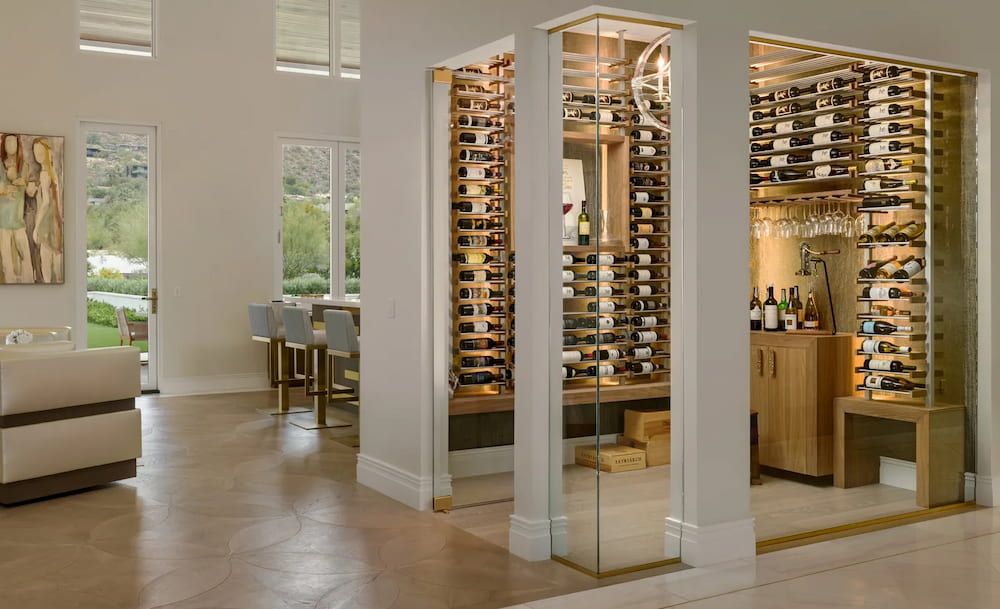 Wine Rooms: A Nova Obsessão do Mercado Imobiliário de Luxo