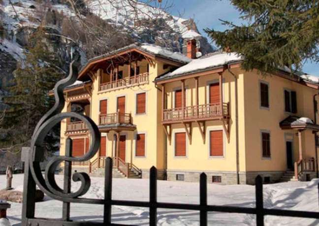 Mansão de ‘Casa Gucci’ está à venda por 990 mil euros na Itália