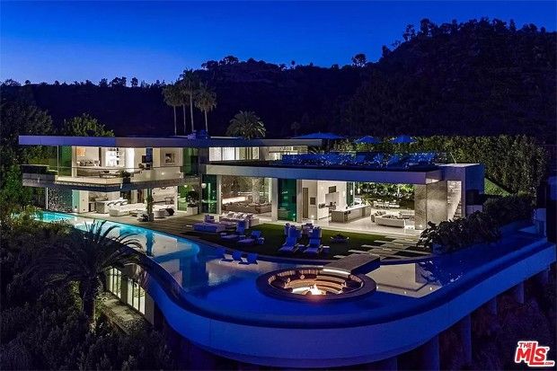 Conheça a nova mansão de Lebron James, em Los Angeles