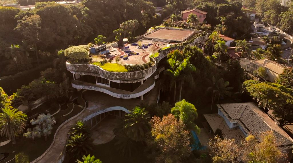 Com exclusividade MBRAS, Casa Ruy Ohtake